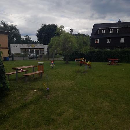Penzion SKLAŘSKÁ HOSPODA Chřibská Exterior foto